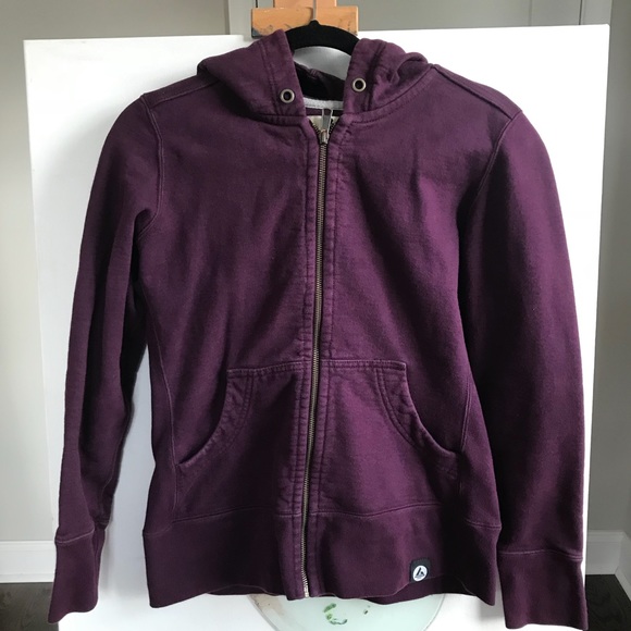 giant hooded sweatshirt